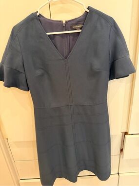 Banana Republic Navy V‑Neck Short Sleeve Dress